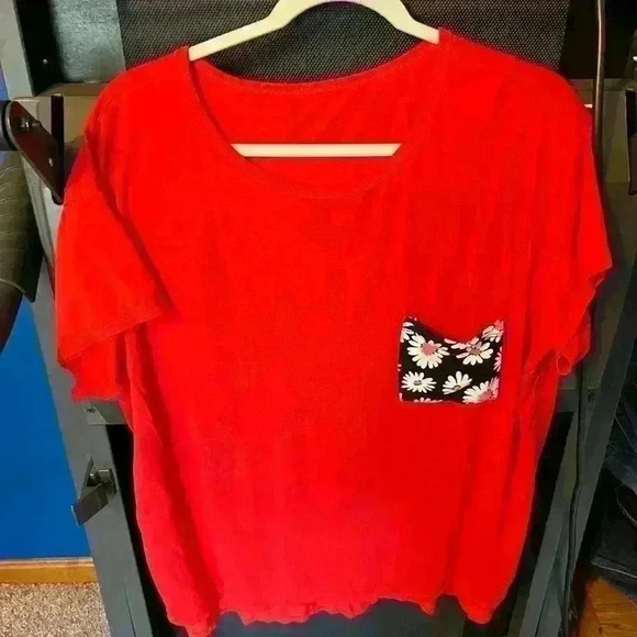 Shirt with sunflower pocket - Picture 4 of 7